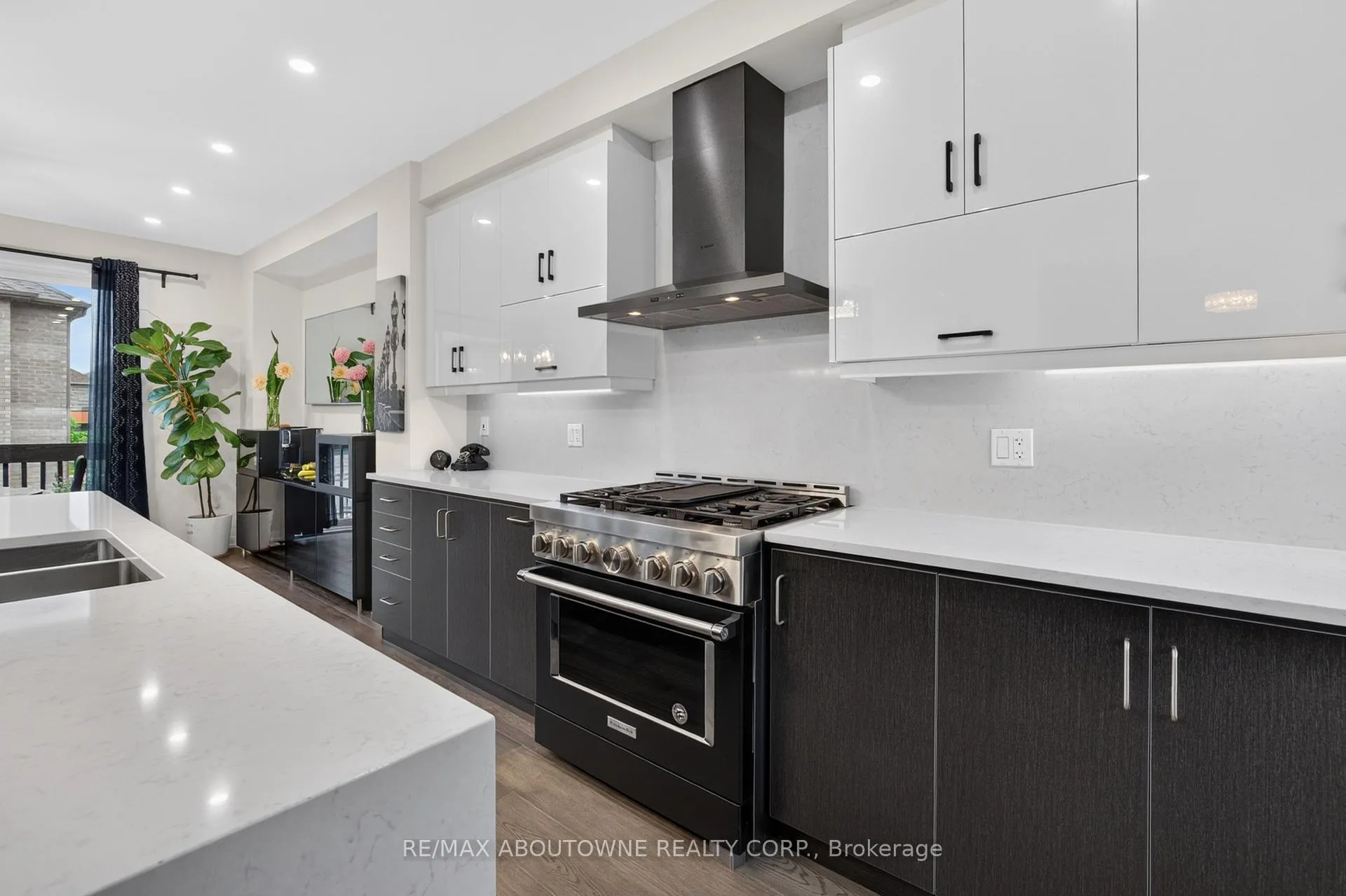 Photo 15 of 3364 Vernon Powell Drive, Oakville, Glenorchy — HOMEH