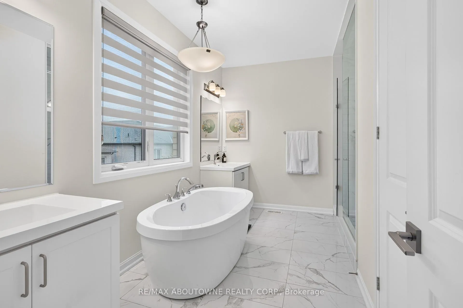 Photo 26 of 3364 Vernon Powell Drive, Oakville, Glenorchy — HOMEH