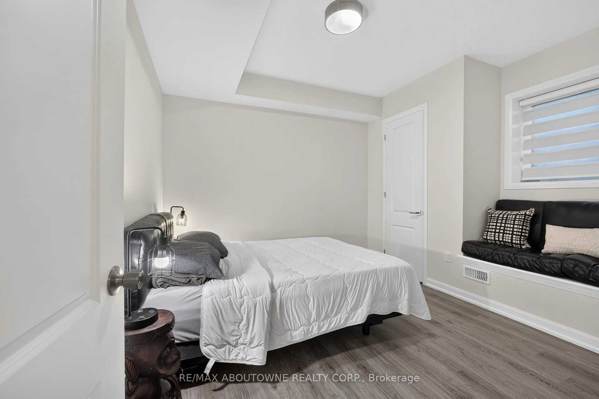 Photo 34 of 3364 Vernon Powell Drive, Oakville, Glenorchy — HOMEH