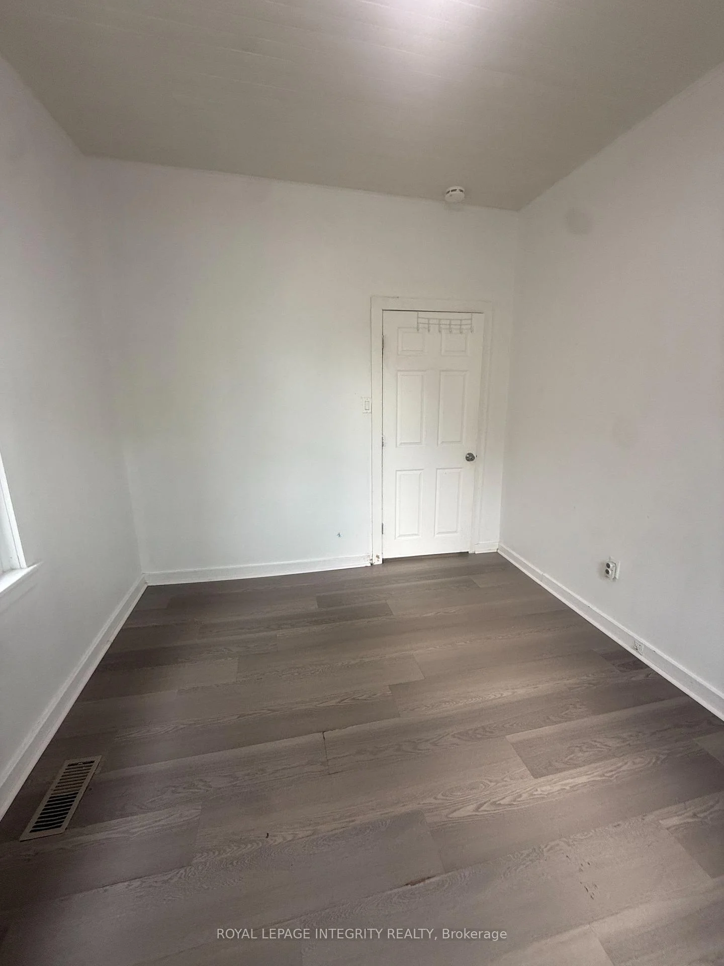 Photo 6 of Unit A, 312 Louisa Street, Cornwall, Cornwall — HOMEH
