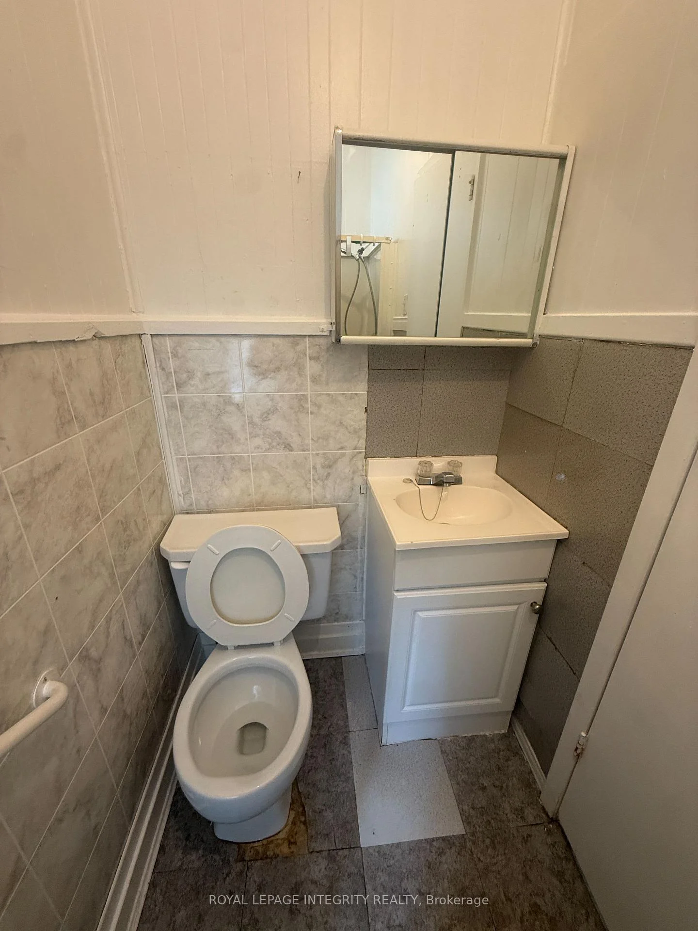 Photo 8 of Unit A, 312 Louisa Street, Cornwall, Cornwall — HOMEH