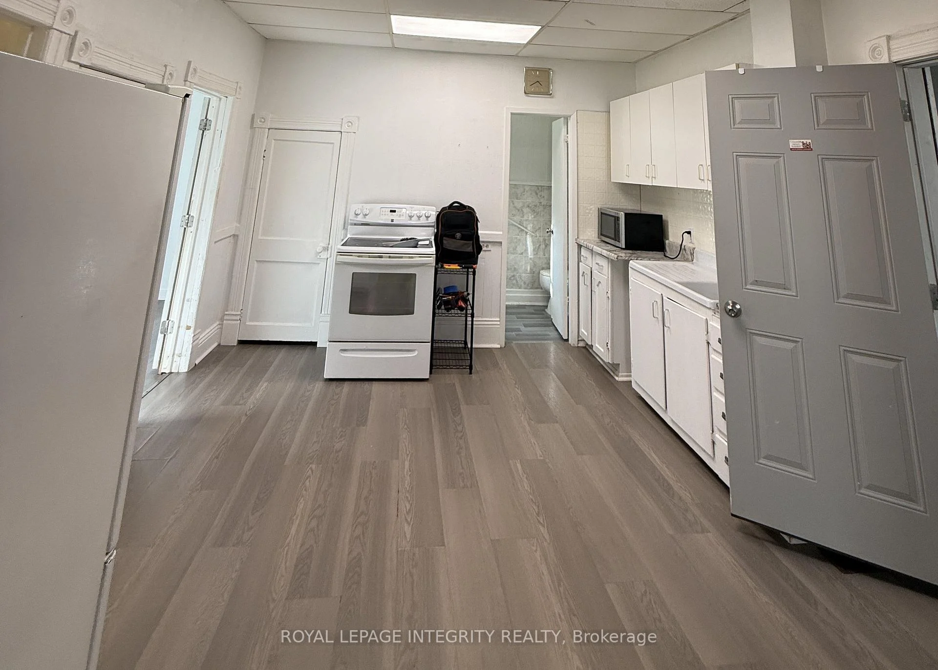 Photo 2 of Unit A, 312 Louisa Street, Cornwall, Cornwall — HOMEH