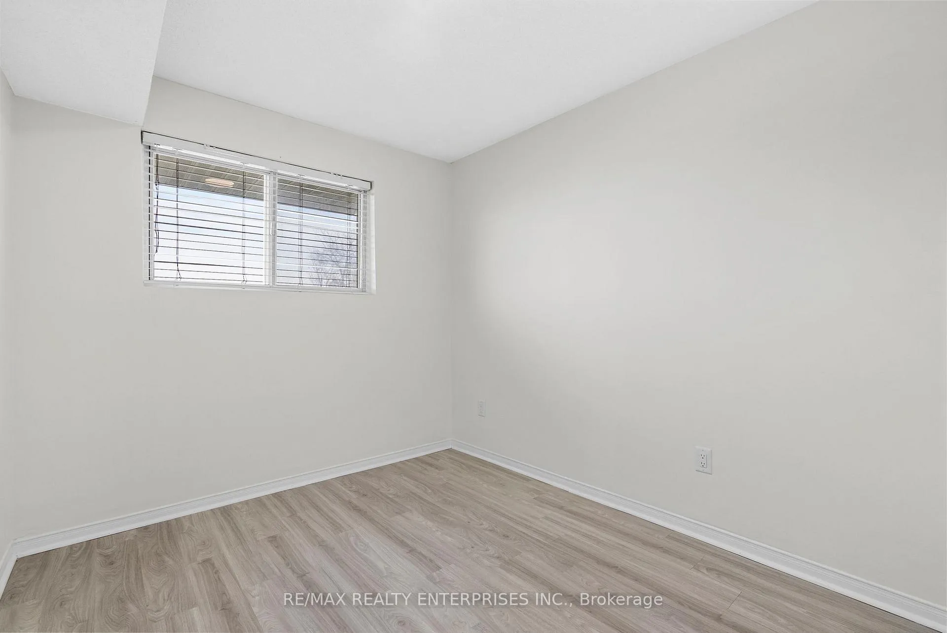 Photo 17 of Unit B04, 126 Bell Farm Road, Barrie, Alliance — HOMEH