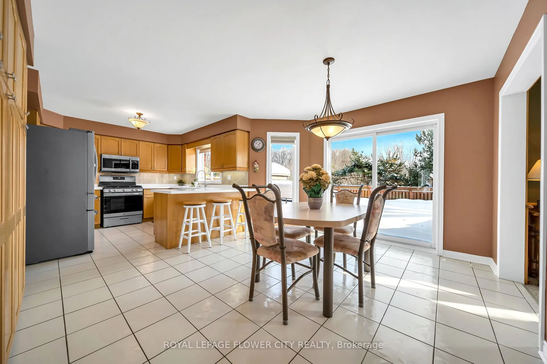 Photo 14 of 1340 Whitewater Lane, Mississauga, East Credit — HOMEH