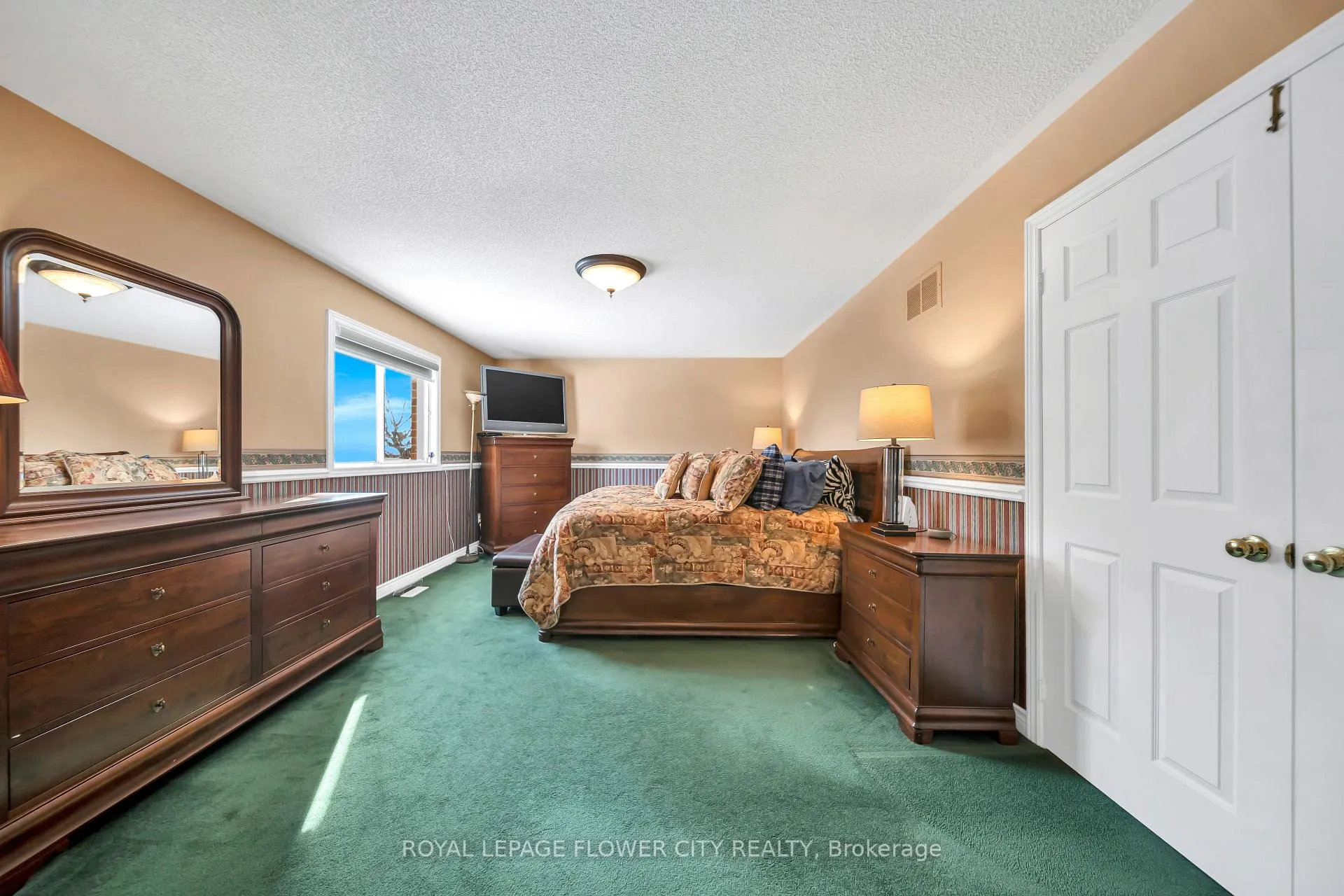 Photo 28 of 1340 Whitewater Lane, Mississauga, East Credit — HOMEH