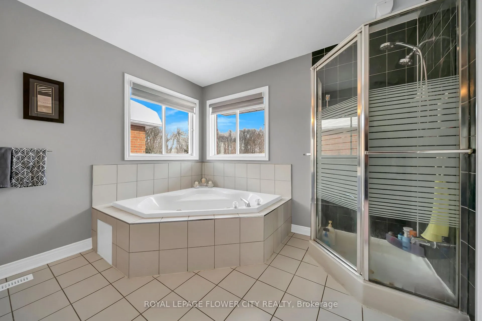 Photo 32 of 1340 Whitewater Lane, Mississauga, East Credit — HOMEH