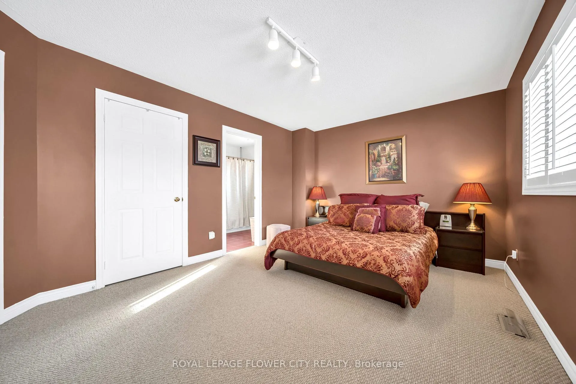 Photo 36 of 1340 Whitewater Lane, Mississauga, East Credit — HOMEH