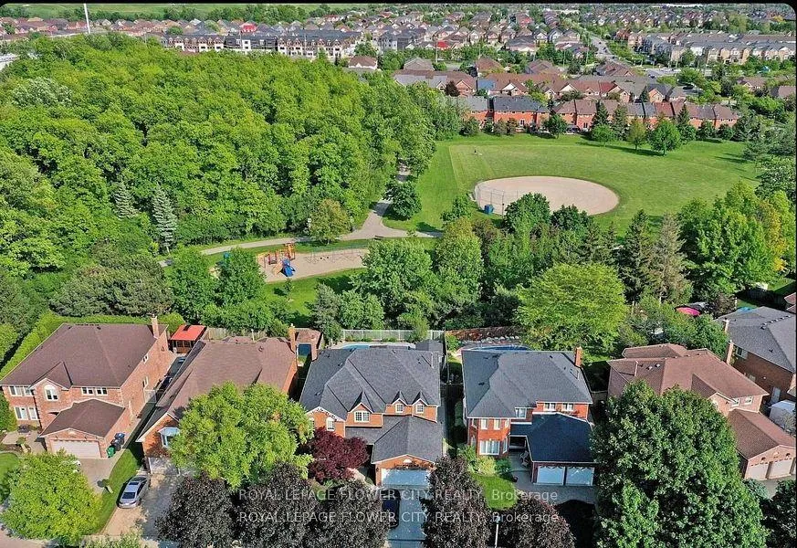 Photo 47 of 1340 Whitewater Lane, Mississauga, East Credit — HOMEH