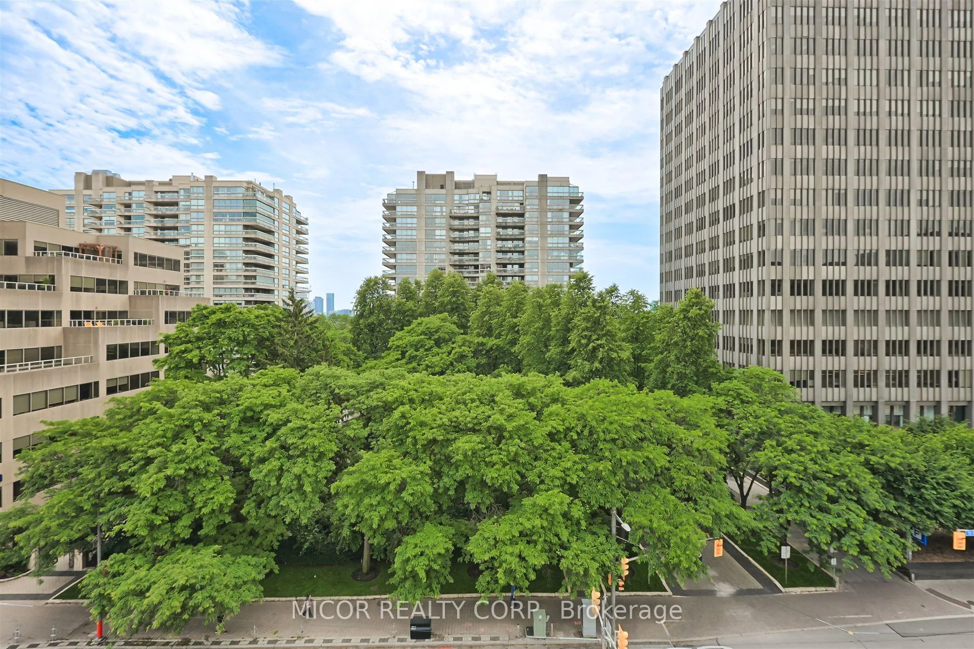 Photo 23 of Unit 704, 1 Deer Park Crescent, Toronto, Yonge-St. Clair — HOMEH