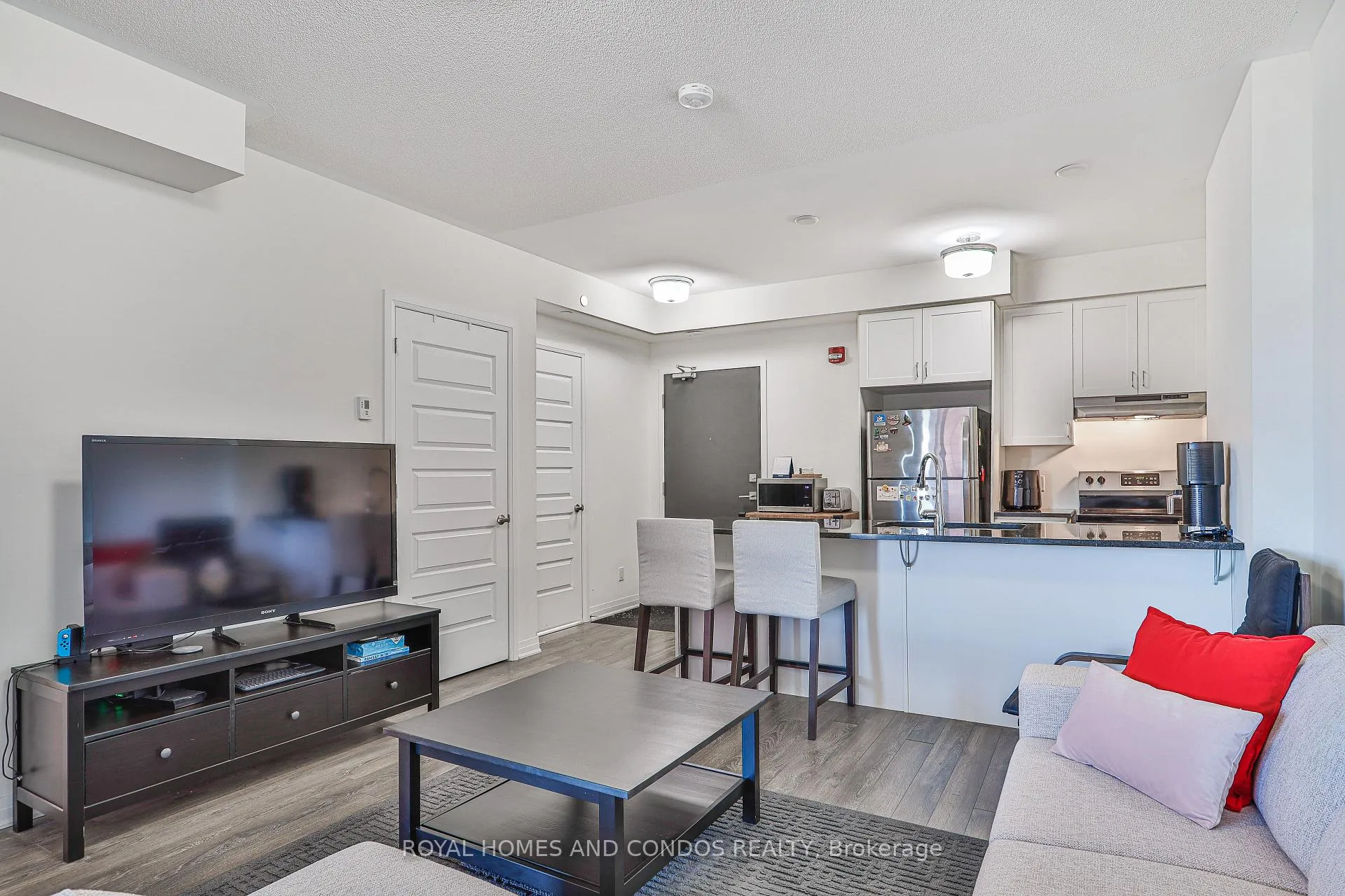 Photo 8 of Unit 601, 2 Adam Sellers Street, Markham, Cornell — HOMEH