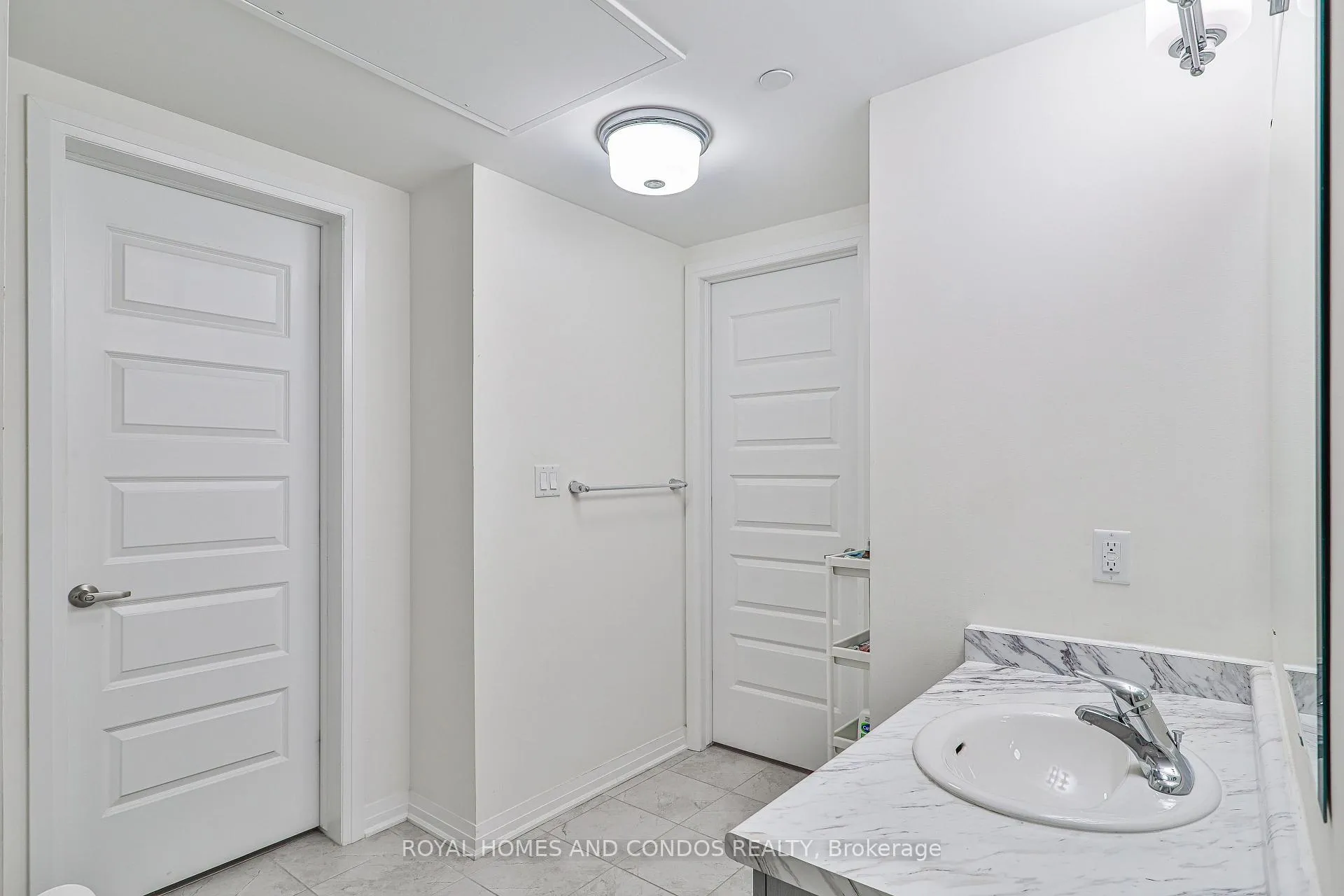Photo 28 of Unit 601, 2 Adam Sellers Street, Markham, Cornell — HOMEH
