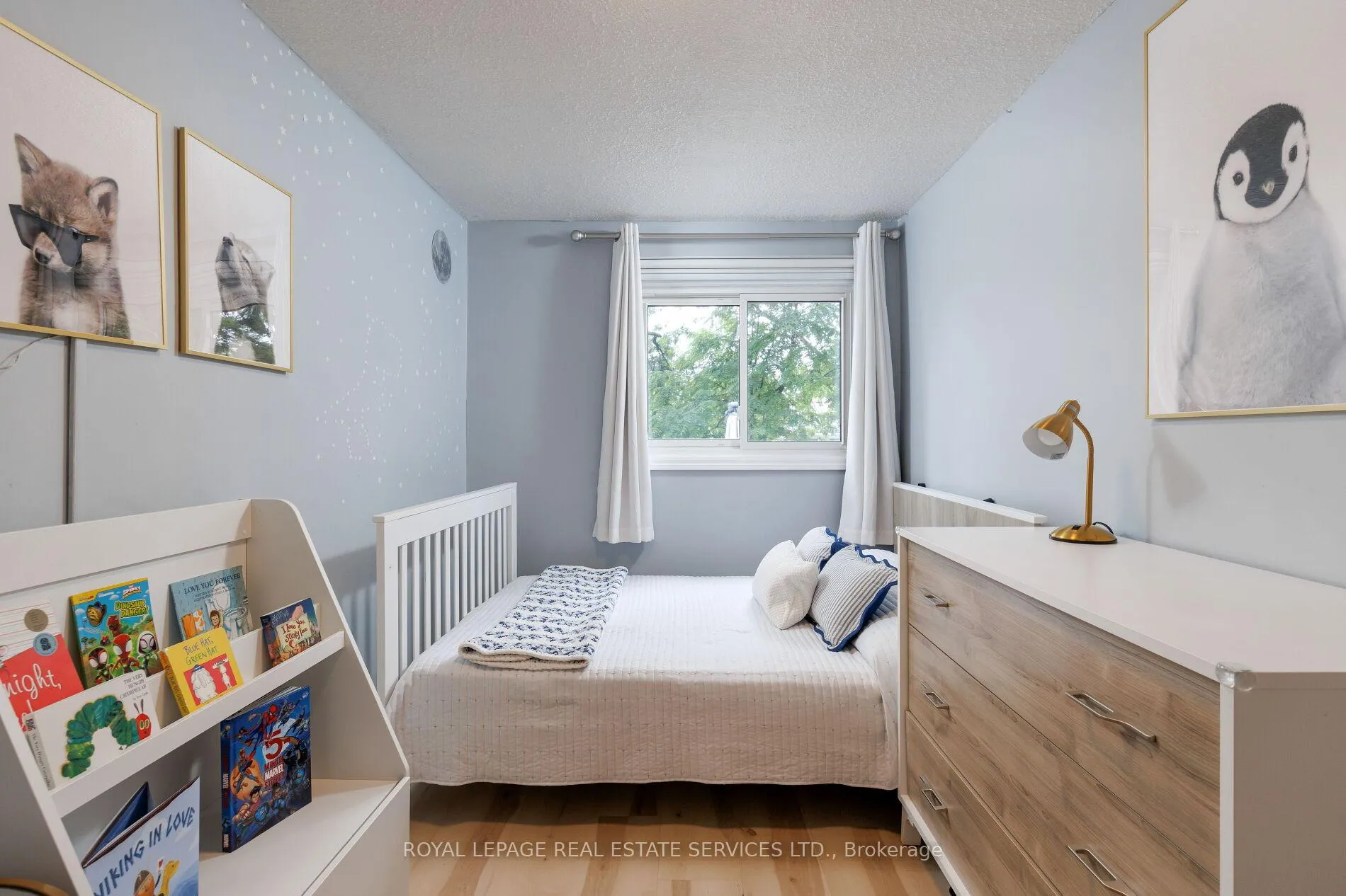 Photo 18 of 2358 Holyhead Drive, Burlington, Brant Hills — HOMEH