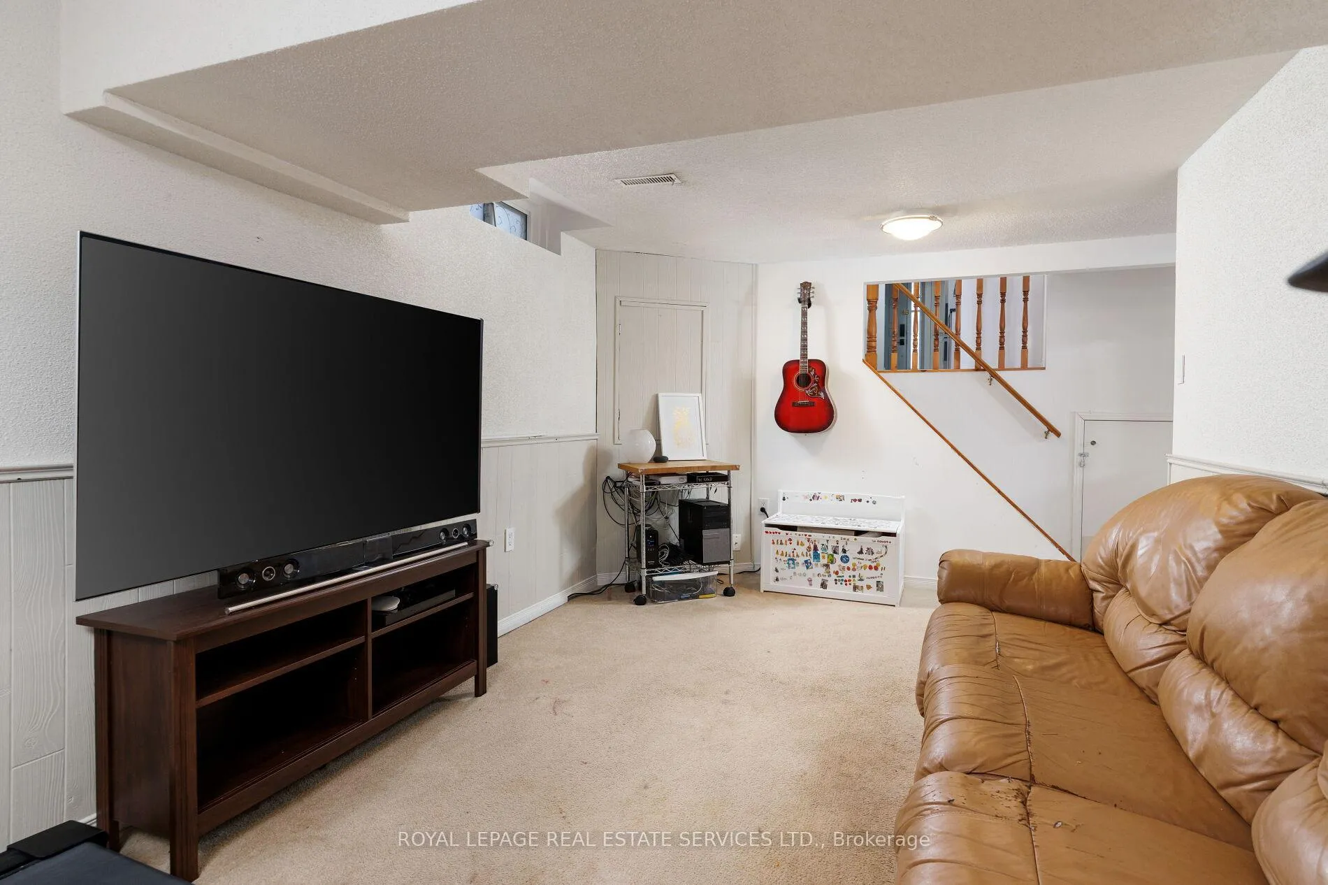 Photo 27 of 2358 Holyhead Drive, Burlington, Brant Hills — HOMEH