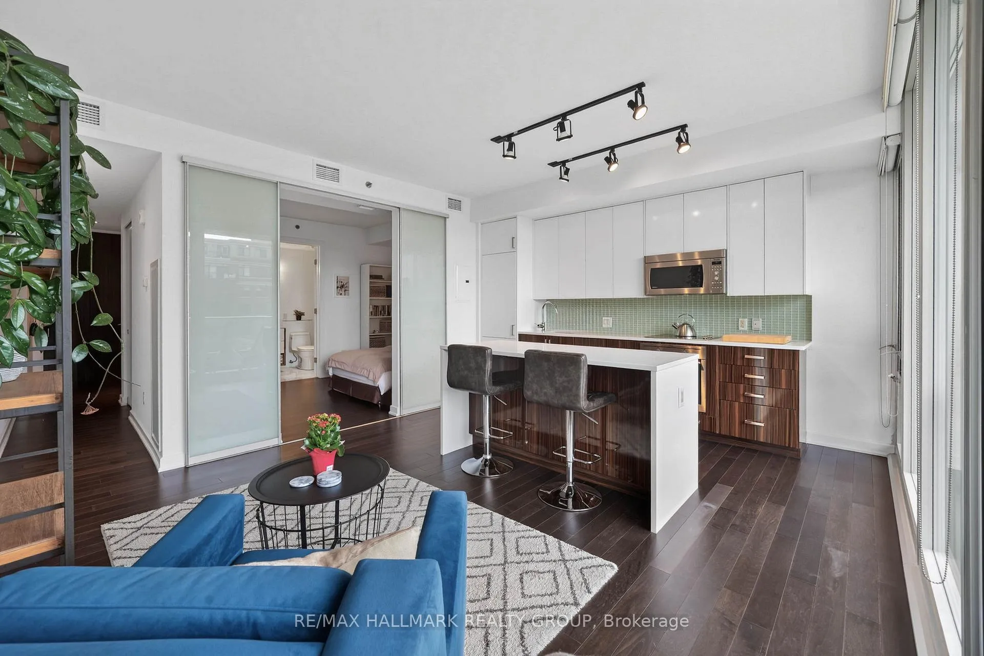 Photo 6 of Unit 407, 300 Lisgar Street, Ottawa, Ottawa Centre — HOMEH