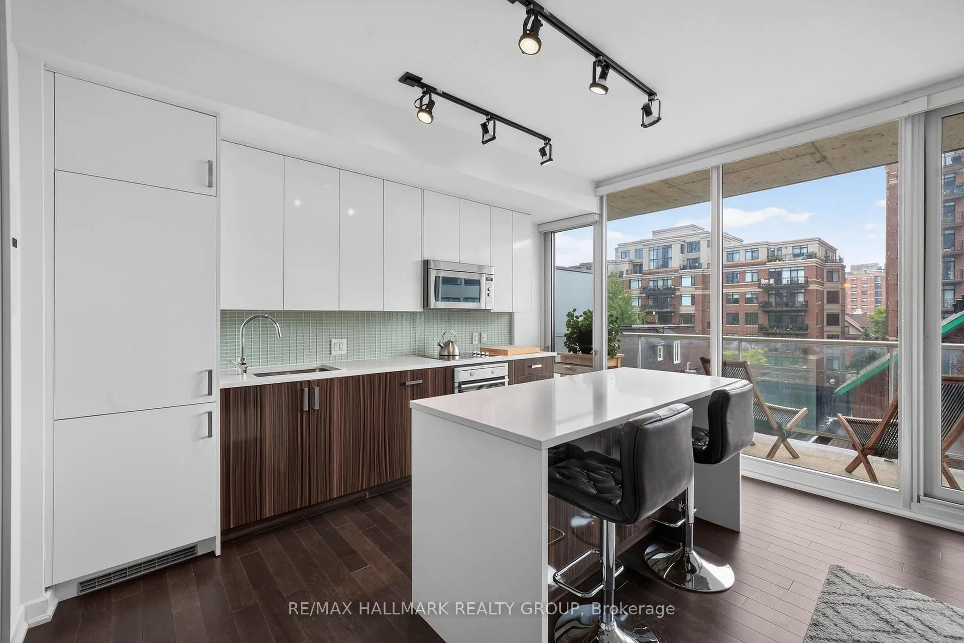 Photo 10 of Unit 407, 300 Lisgar Street, Ottawa, Ottawa Centre — HOMEH