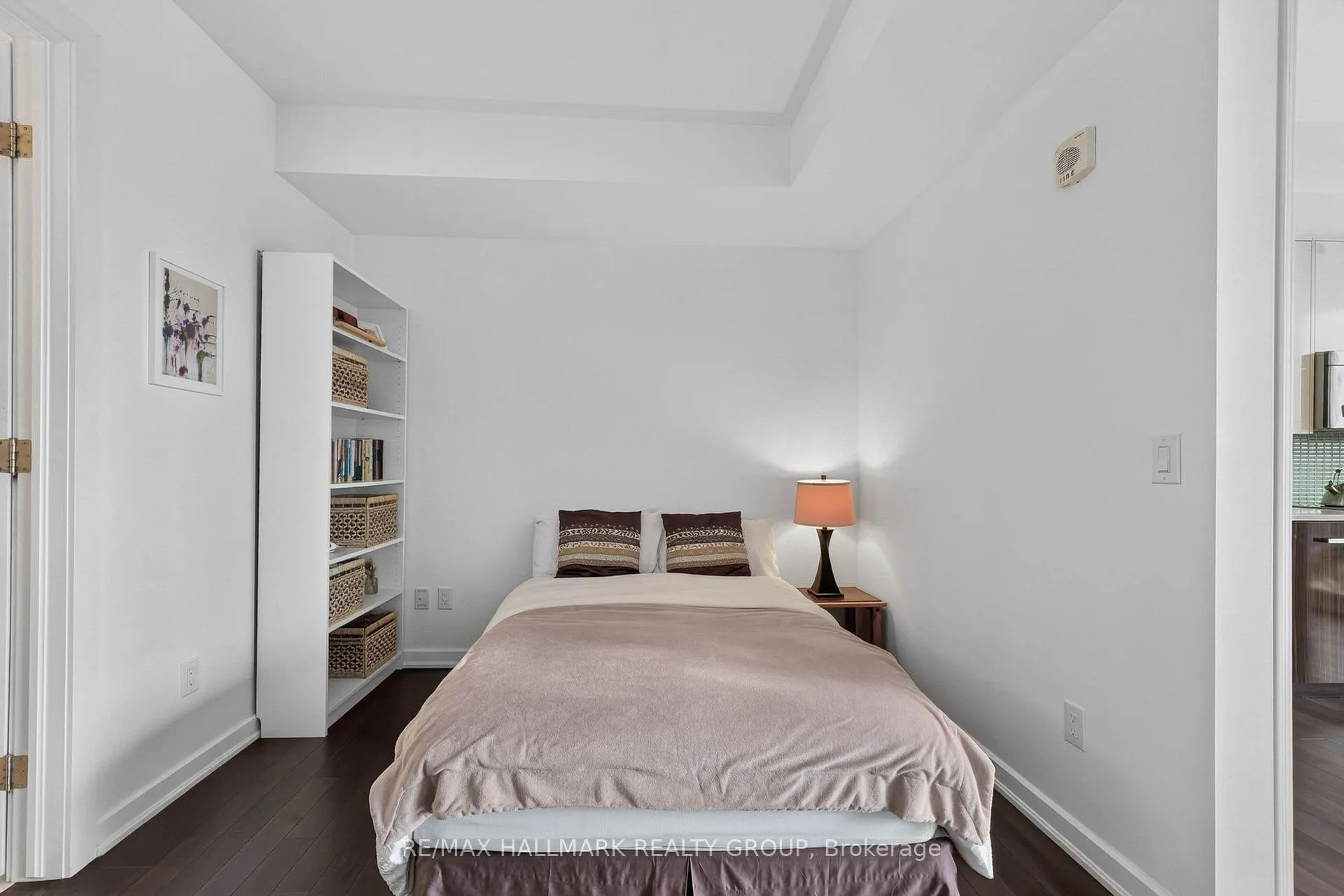 Photo 12 of Unit 407, 300 Lisgar Street, Ottawa, Ottawa Centre — HOMEH