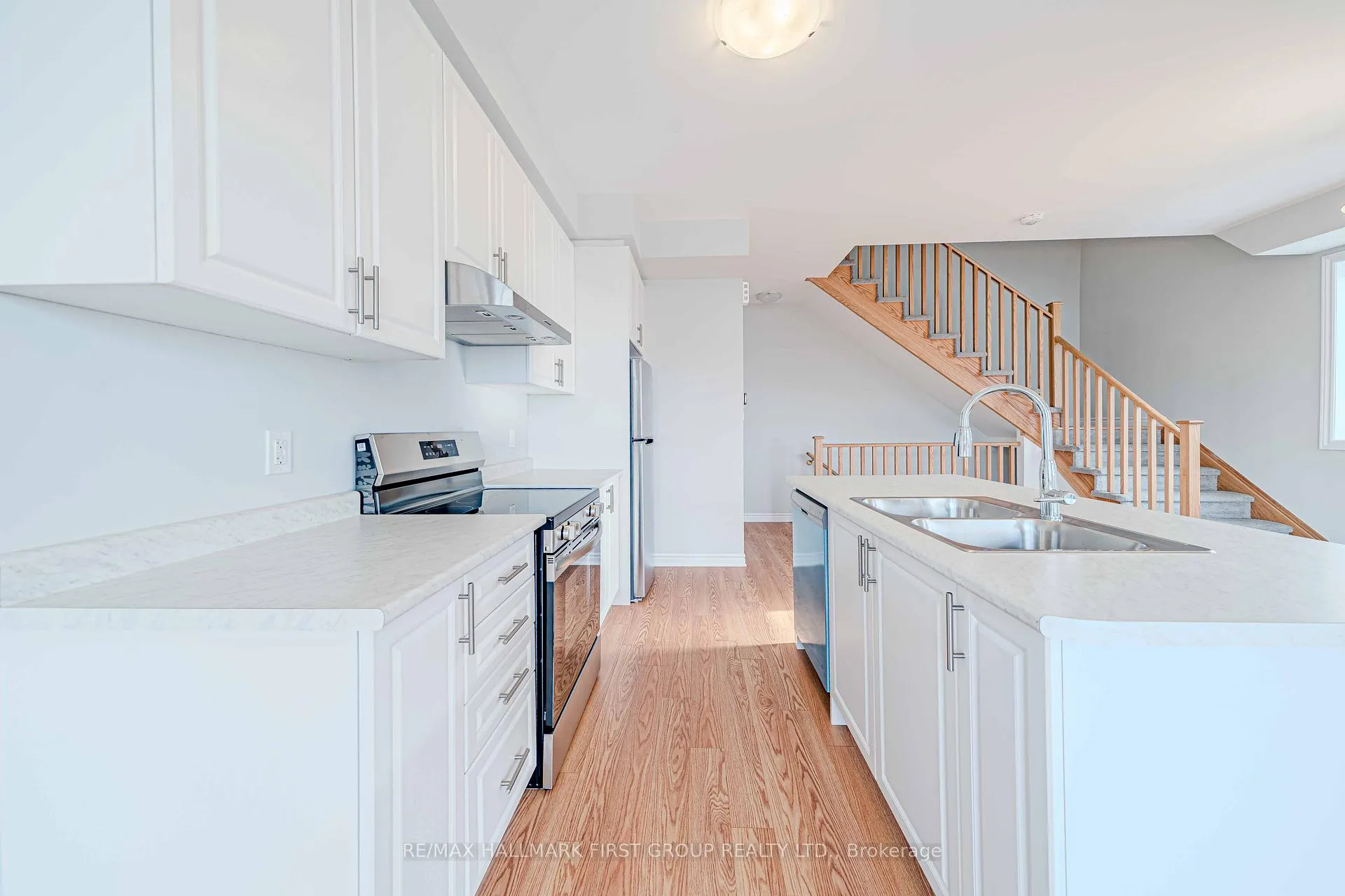 Photo 14 of 1220 Greentree Path, Oshawa, Kedron — HOMEH