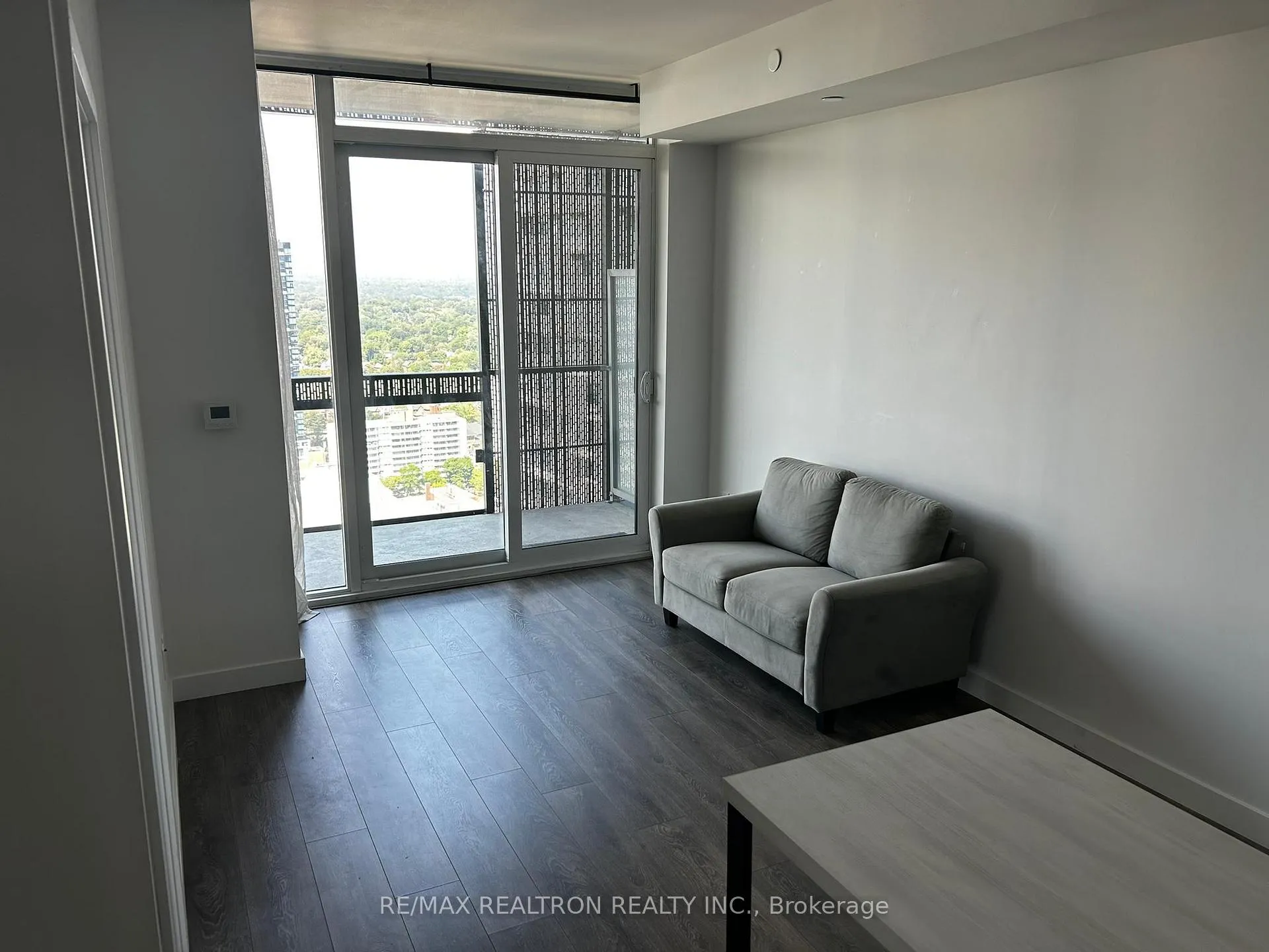 Photo 6 of Unit 2605, 8 Eglinton Avenue E, Toronto, Yonge-Eglinton — HOMEH