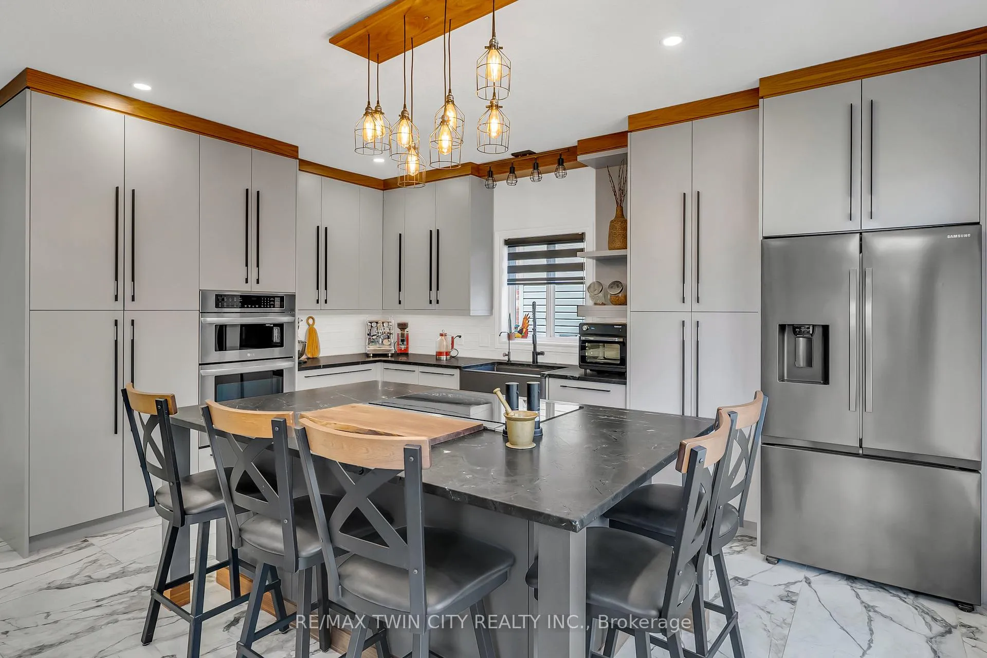 Photo 14 of 361 Red Osier Road, Waterloo, Columbia Forest/Clair Hills — HOMEH