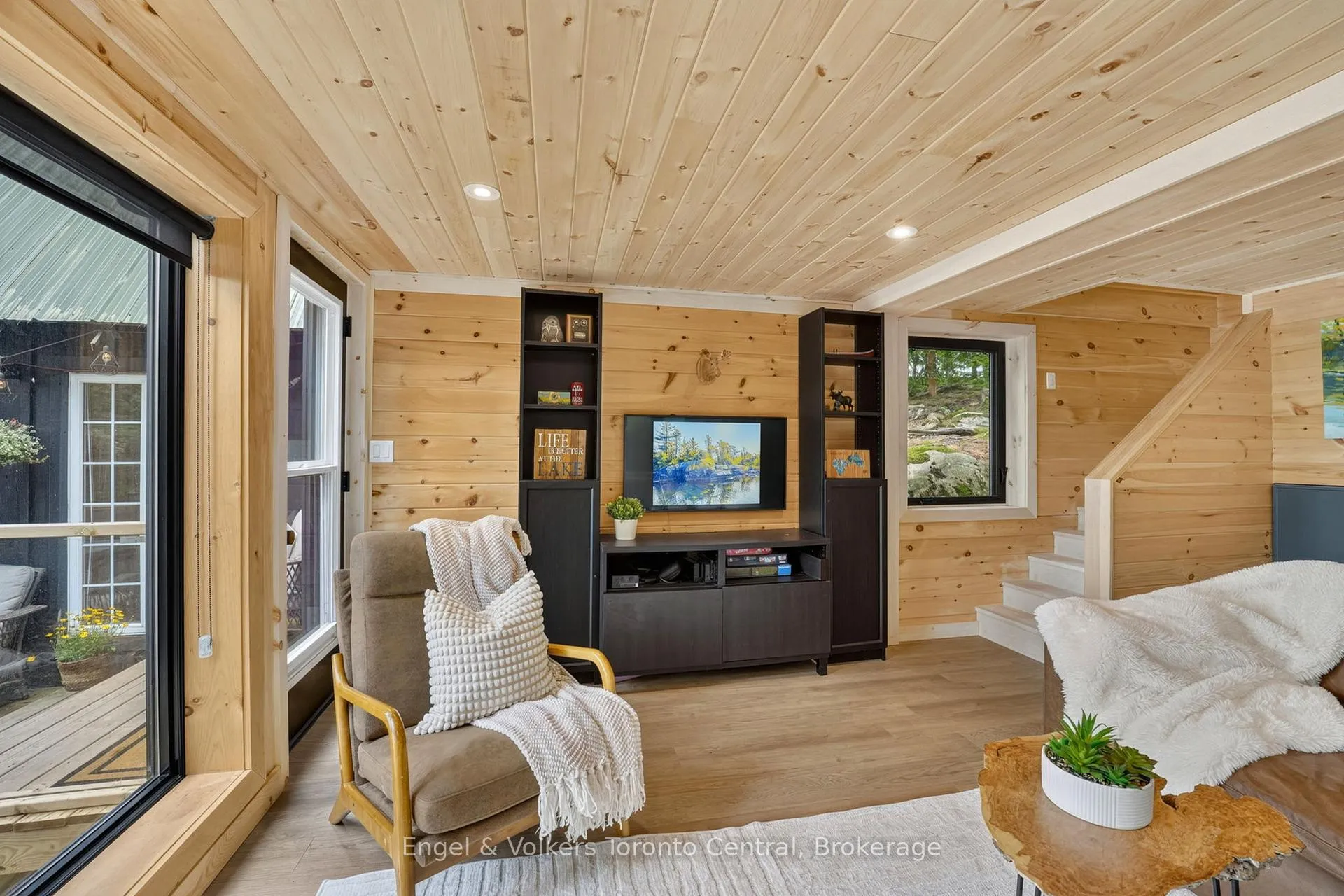 Photo 33 of 32 Channelview Road, McMurrich/Monteith, Monteith — HOMEH