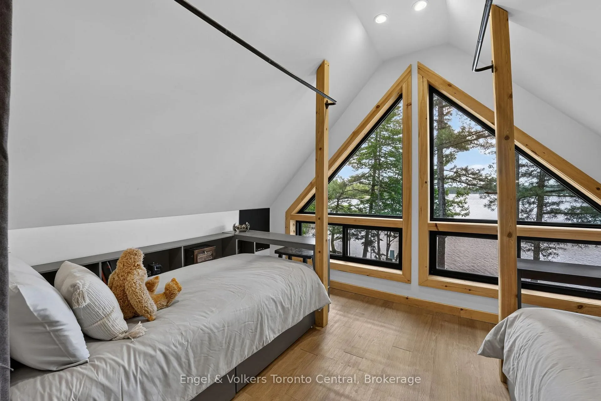 Photo 36 of 32 Channelview Road, McMurrich/Monteith, Monteith — HOMEH