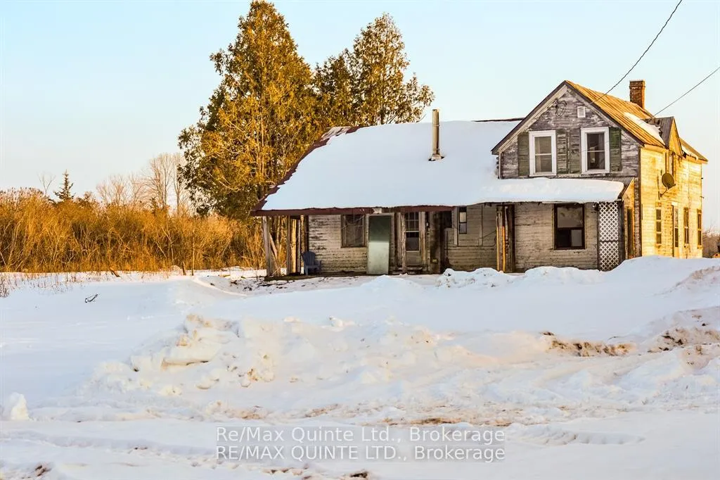 Photo 1 of 812 Enright Road N, Tyendinaga, Tyendinaga Township — HOMEH