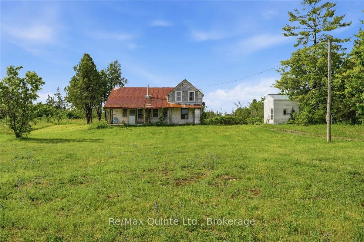 Photo 2 of 812 Enright Road N, Tyendinaga, Tyendinaga Township — HOMEH