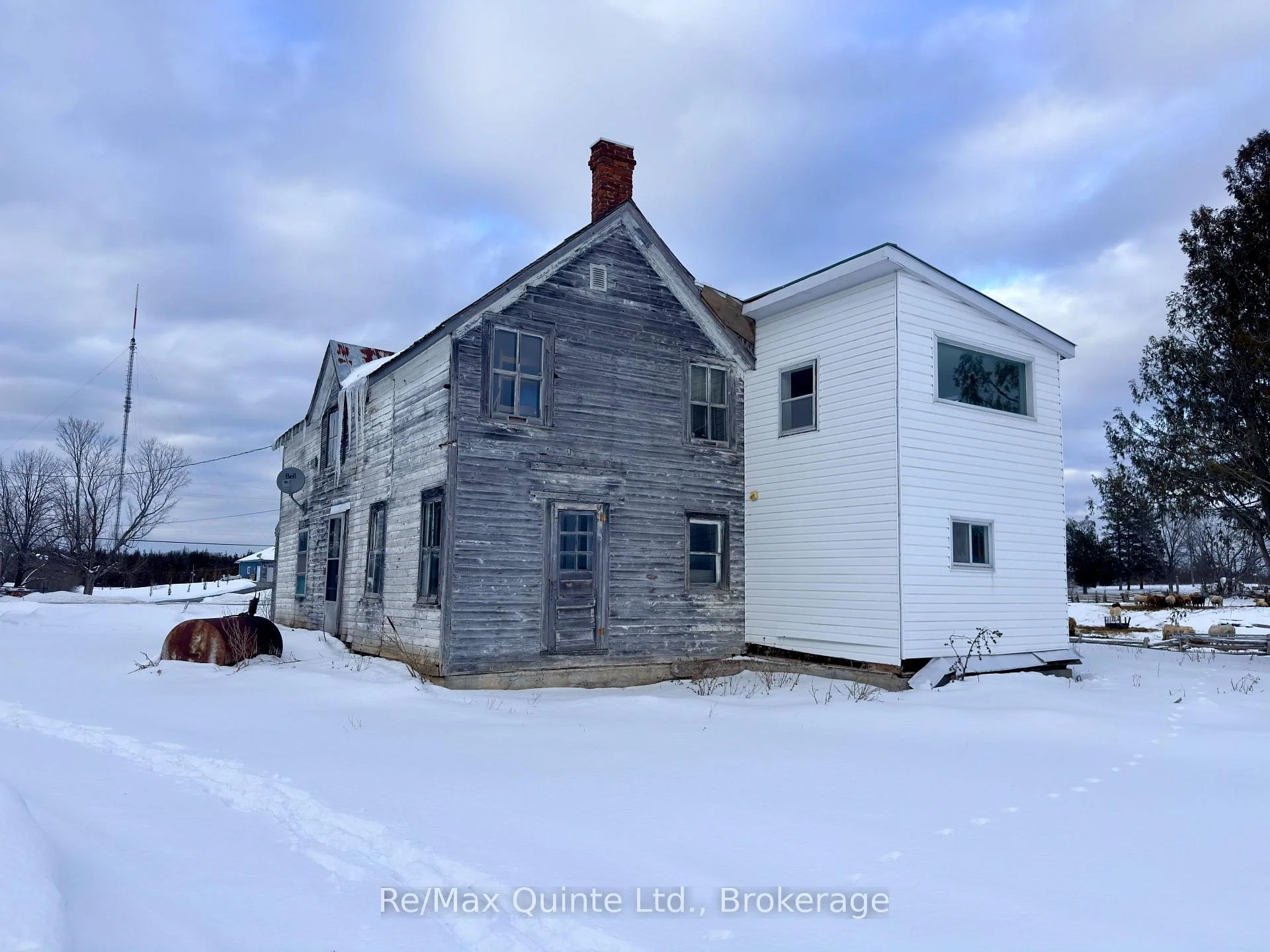 Photo 4 of 812 Enright Road N, Tyendinaga, Tyendinaga Township — HOMEH