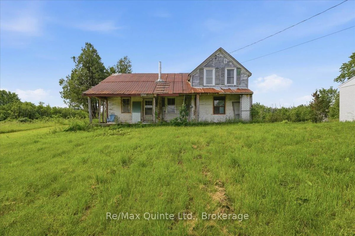 Photo 6 of 812 Enright Road N, Tyendinaga, Tyendinaga Township — HOMEH