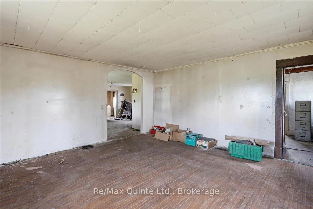 Photo 15 of 812 Enright Road N, Tyendinaga, Tyendinaga Township — HOMEH