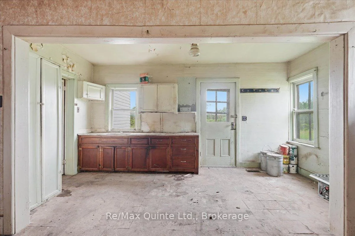 Photo 17 of 812 Enright Road N, Tyendinaga, Tyendinaga Township — HOMEH