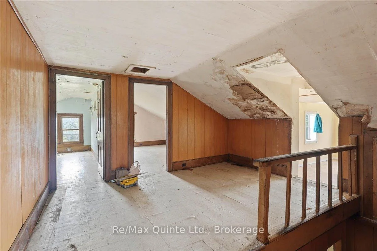 Photo 19 of 812 Enright Road N, Tyendinaga, Tyendinaga Township — HOMEH