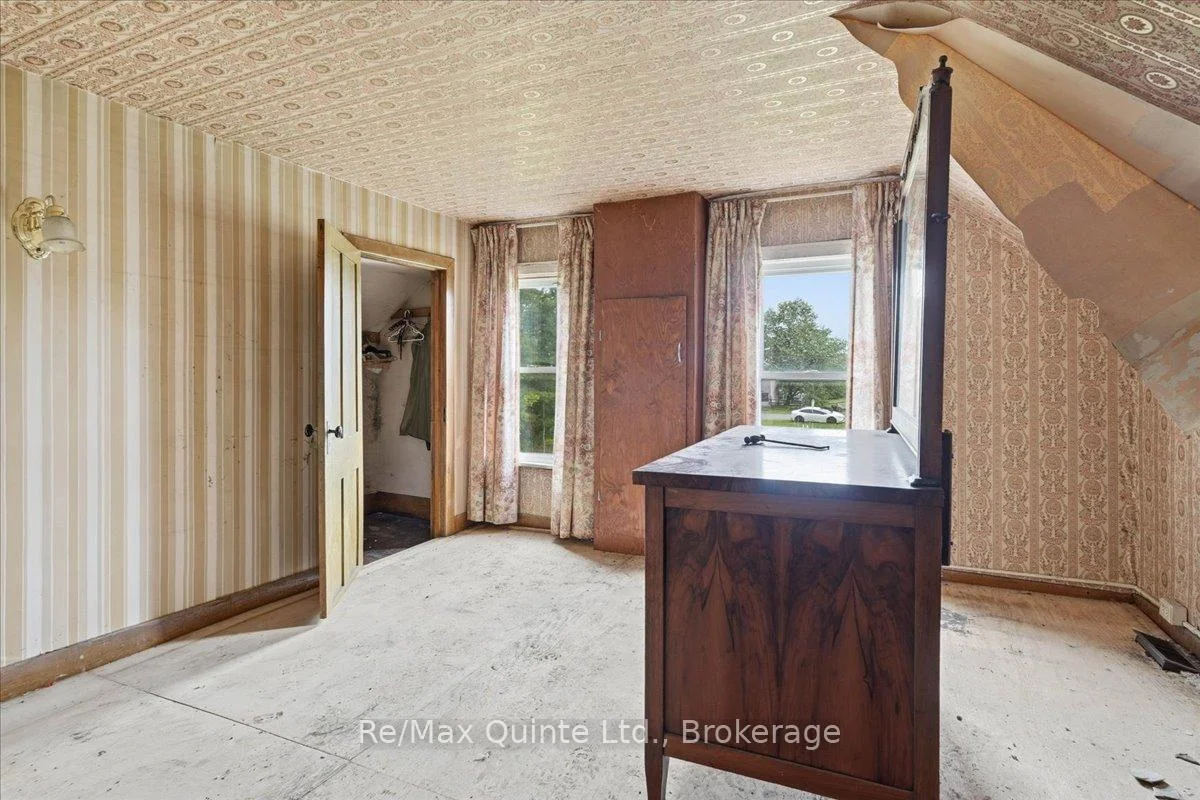 Photo 22 of 812 Enright Road N, Tyendinaga, Tyendinaga Township — HOMEH