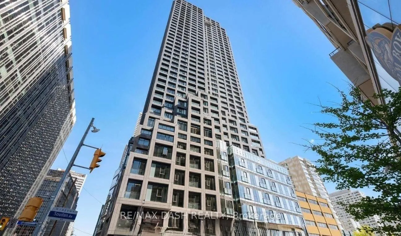Front of Unit 901, 20 Soudan Avenue