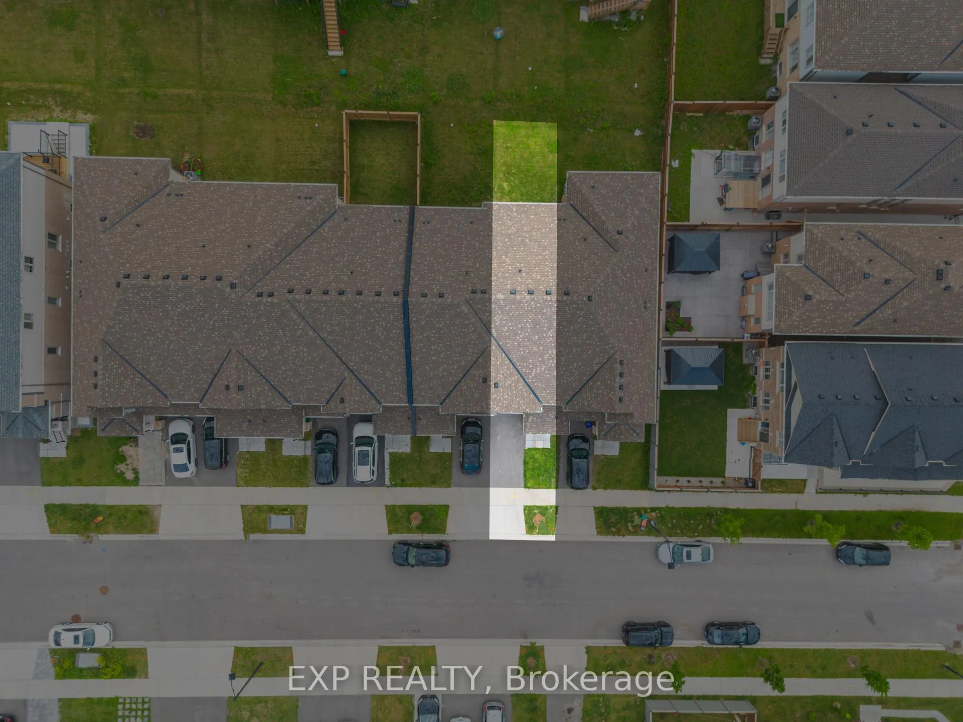 Photo 3 of 8 Roywood Street, Kitchener, Huron Park — HOMEH