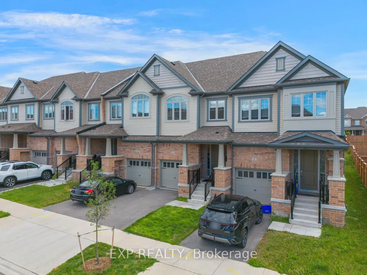 Photo 4 of 8 Roywood Street, Kitchener, Huron Park — HOMEH