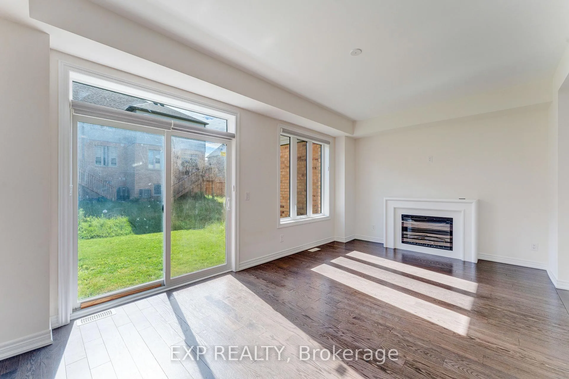 Photo 14 of 8 Roywood Street, Kitchener, Huron Park — HOMEH