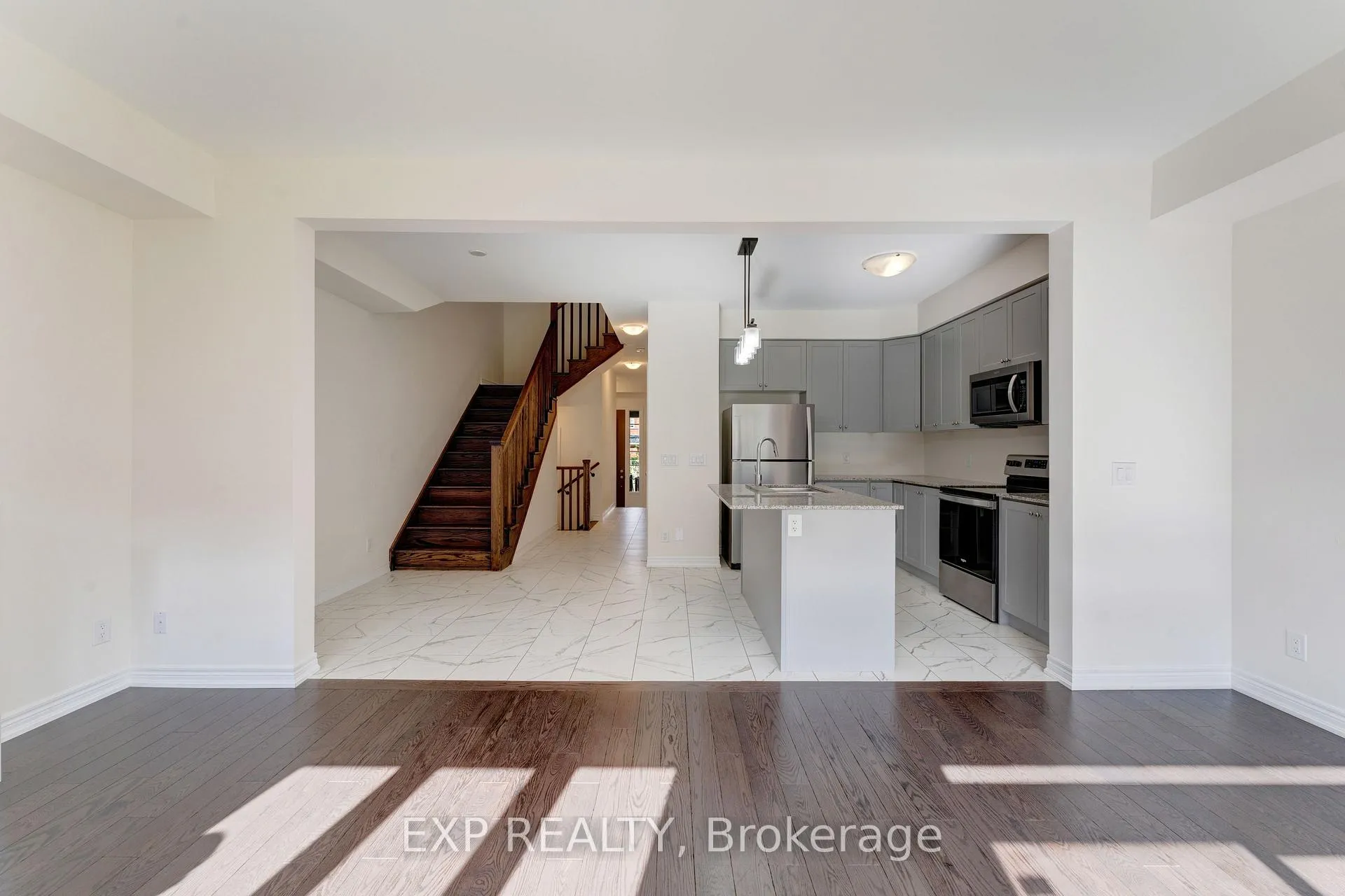Photo 17 of 8 Roywood Street, Kitchener, Huron Park — HOMEH