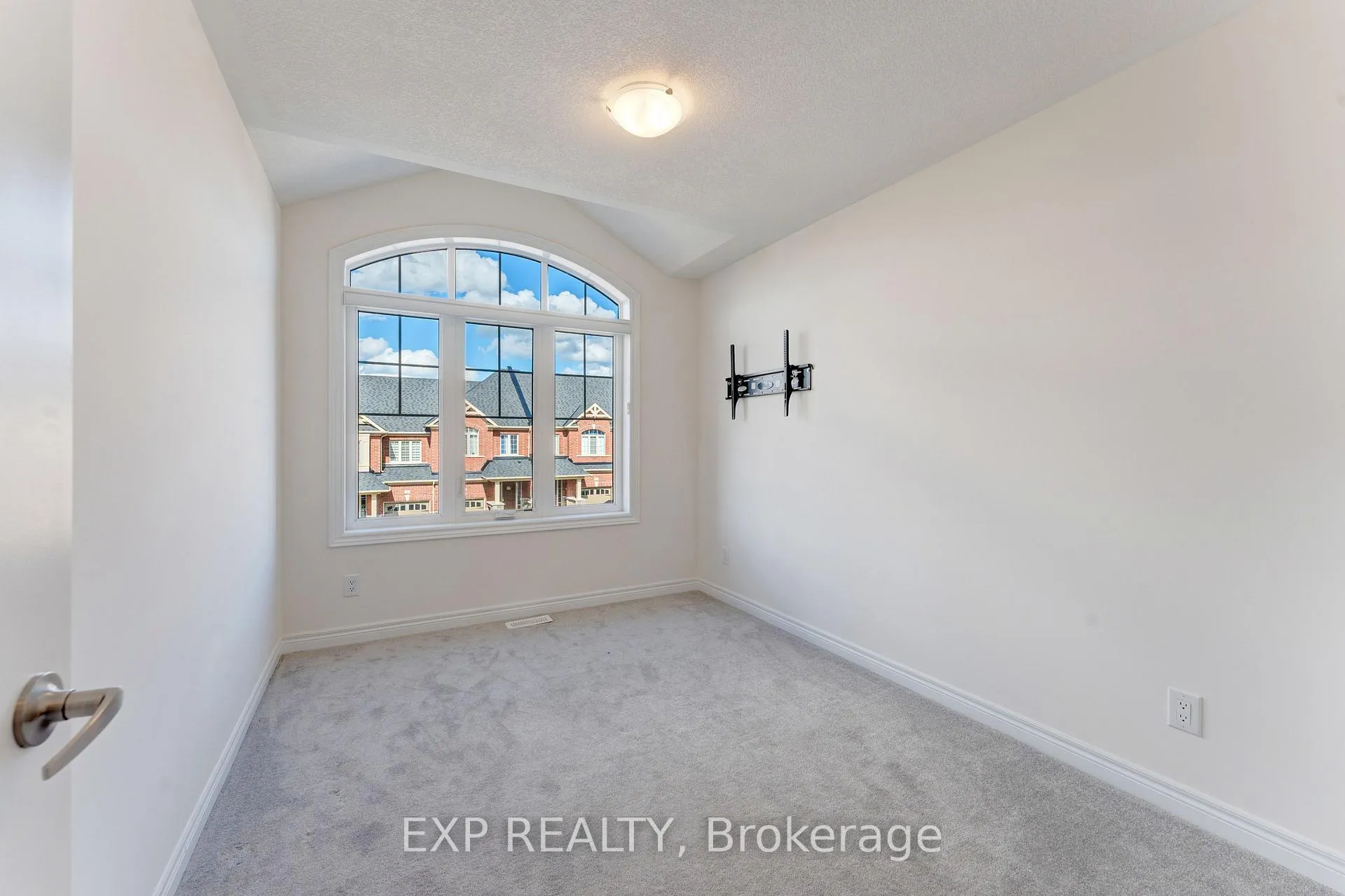 Photo 20 of 8 Roywood Street, Kitchener, Huron Park — HOMEH