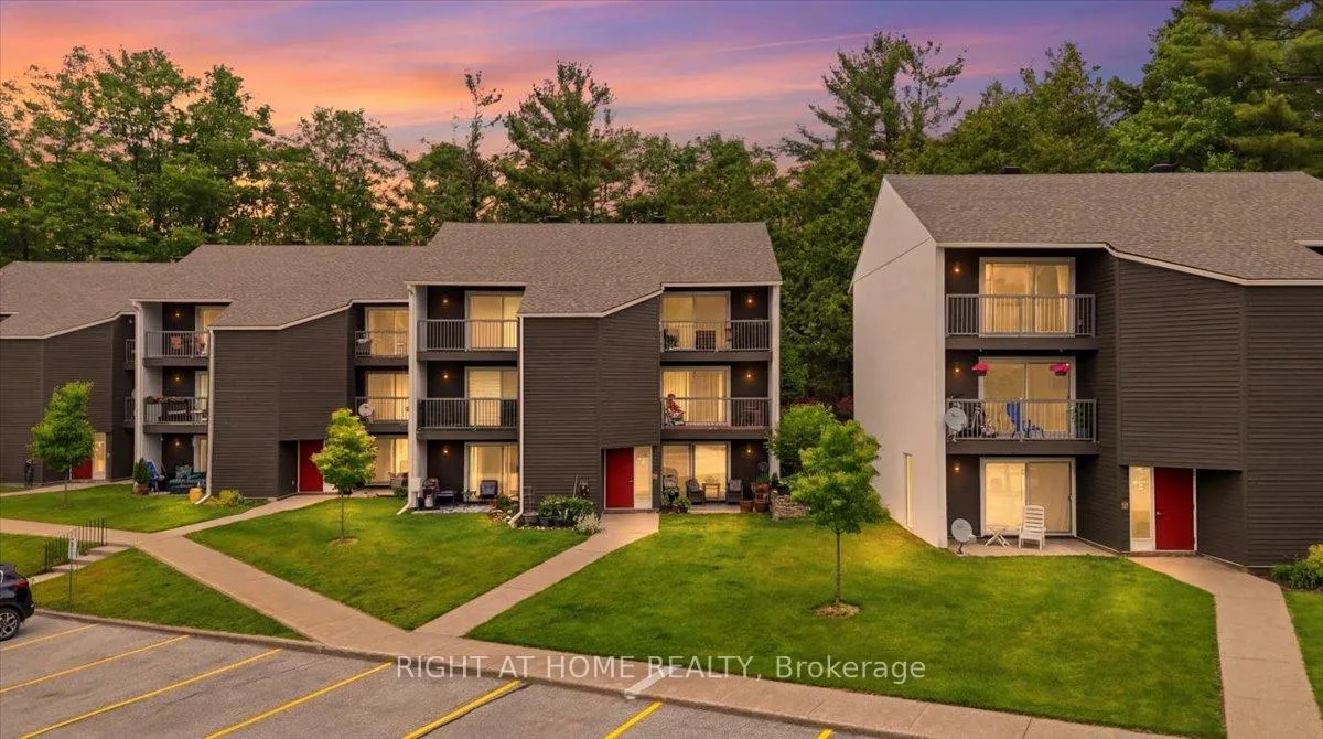 Front of Unit 108, 1102 Horseshoe Valley Road W