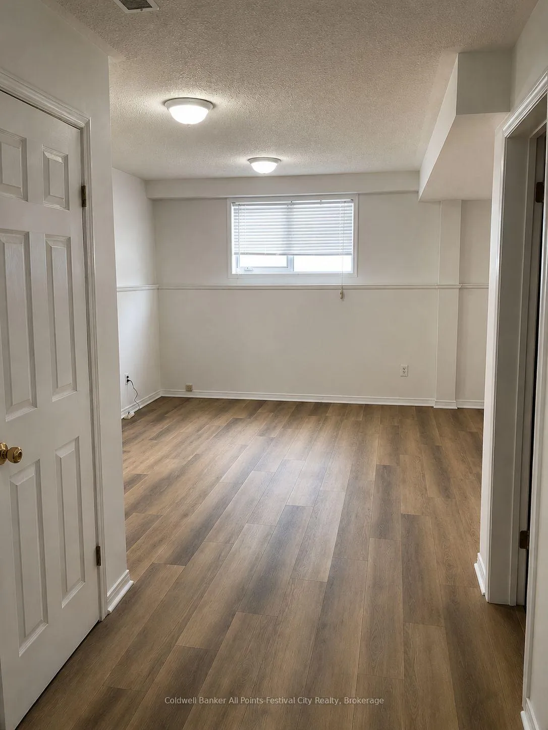 Photo 6 of 46 Lee Crescent, Goderich, Goderich (Town) — HOMEH