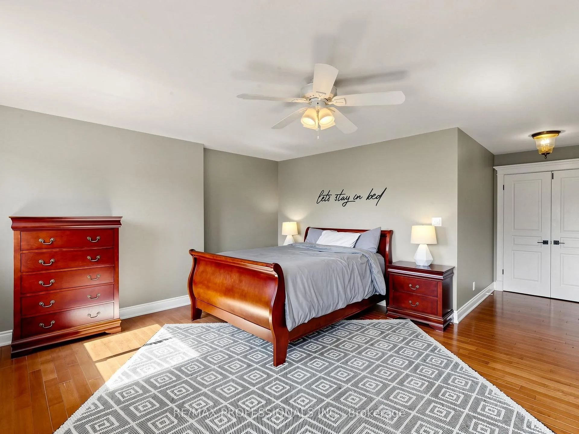 Photo 14 of 25 Waltham Drive, Etobicoke, Thistletown-Beaumonde Heights — HOMEH
