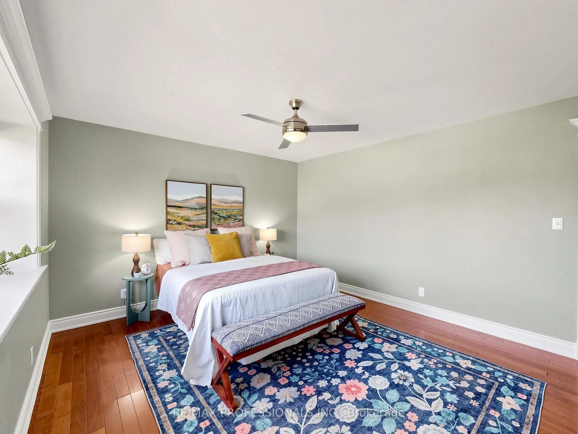 Photo 22 of 25 Waltham Drive, Etobicoke, Thistletown-Beaumonde Heights — HOMEH