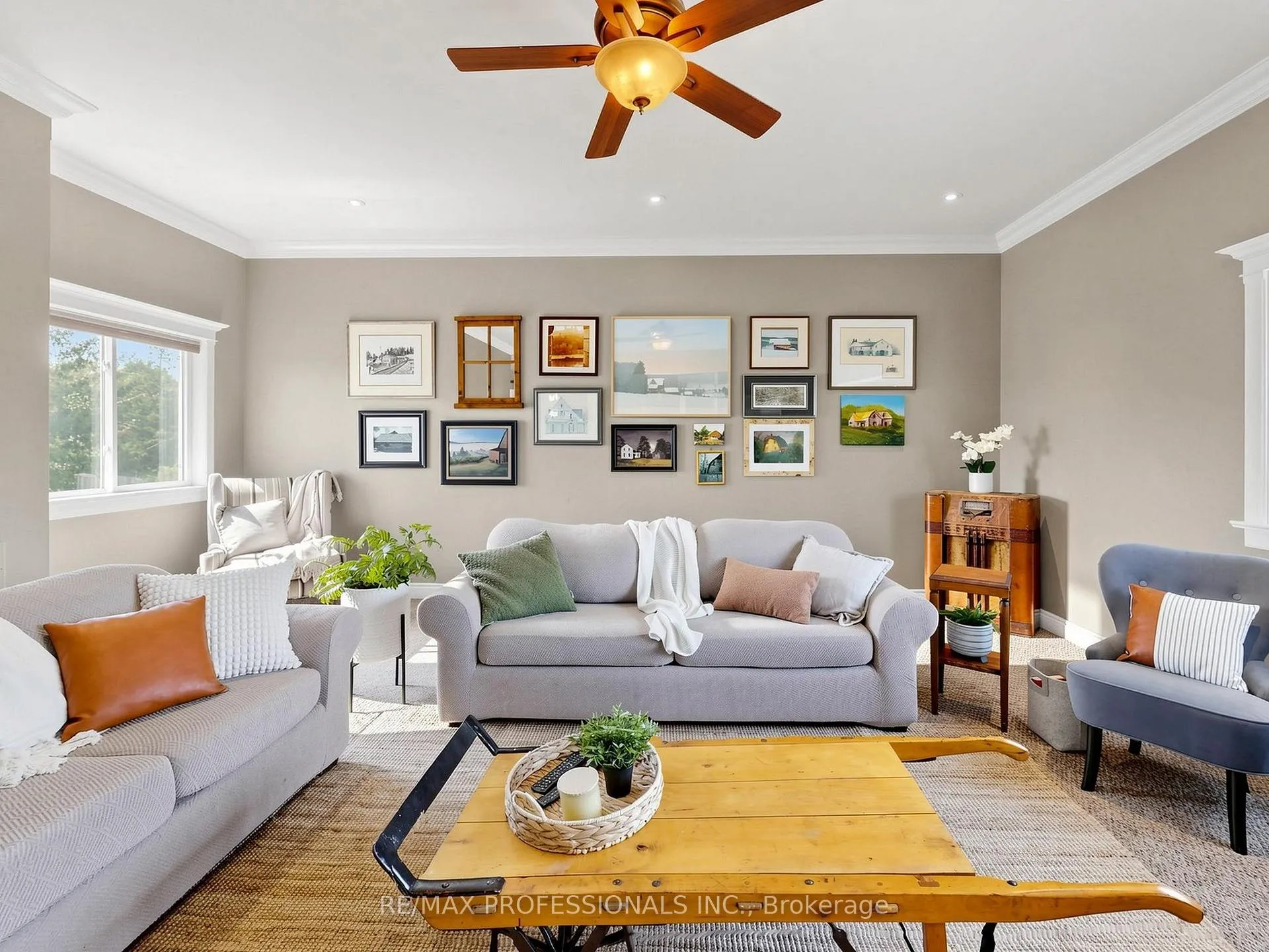 Photo 25 of 25 Waltham Drive, Etobicoke, Thistletown-Beaumonde Heights — HOMEH