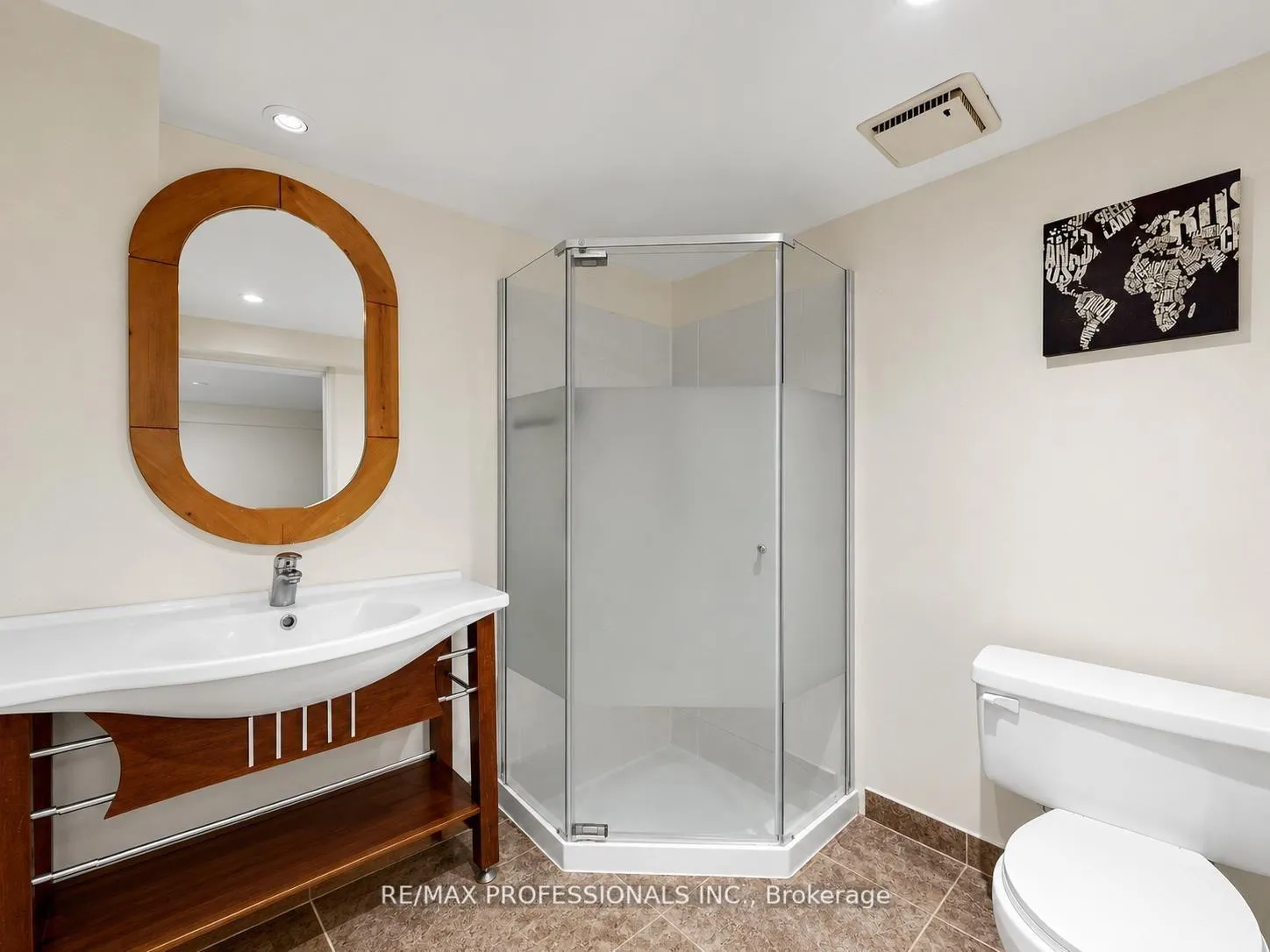 Photo 31 of 25 Waltham Drive, Etobicoke, Thistletown-Beaumonde Heights — HOMEH
