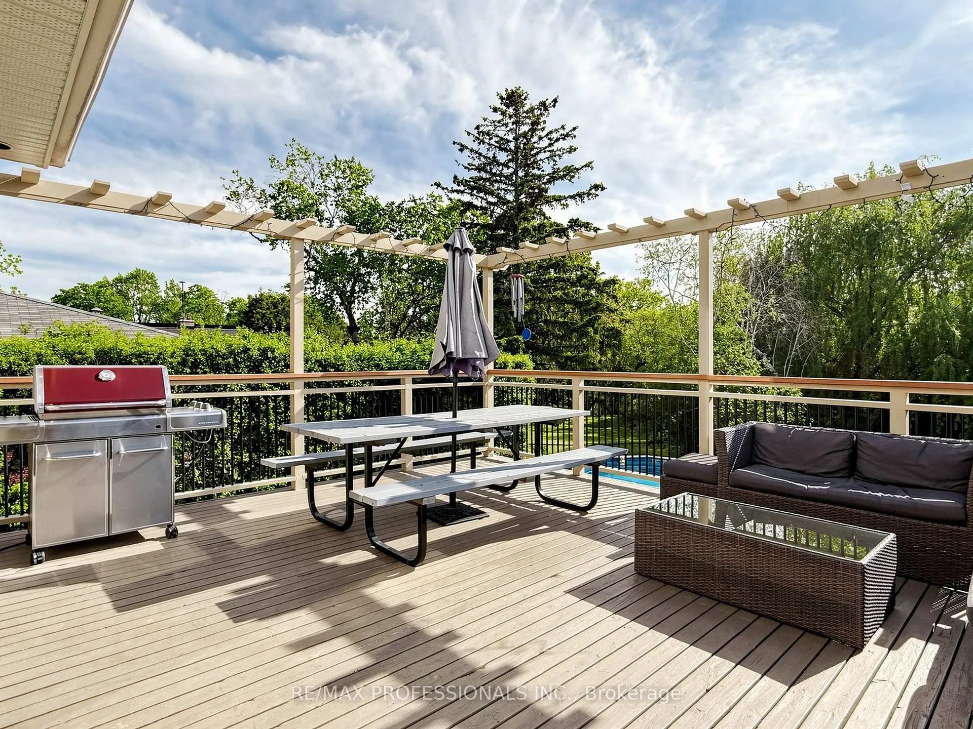 Photo 34 of 25 Waltham Drive, Etobicoke, Thistletown-Beaumonde Heights — HOMEH
