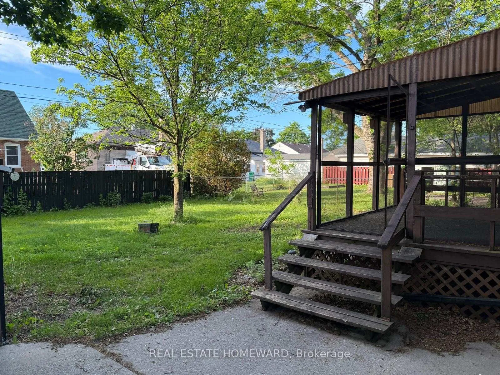 Photo 3 of 668 Harold Drive, Peterborough, Otonabee Ward 1 — HOMEH