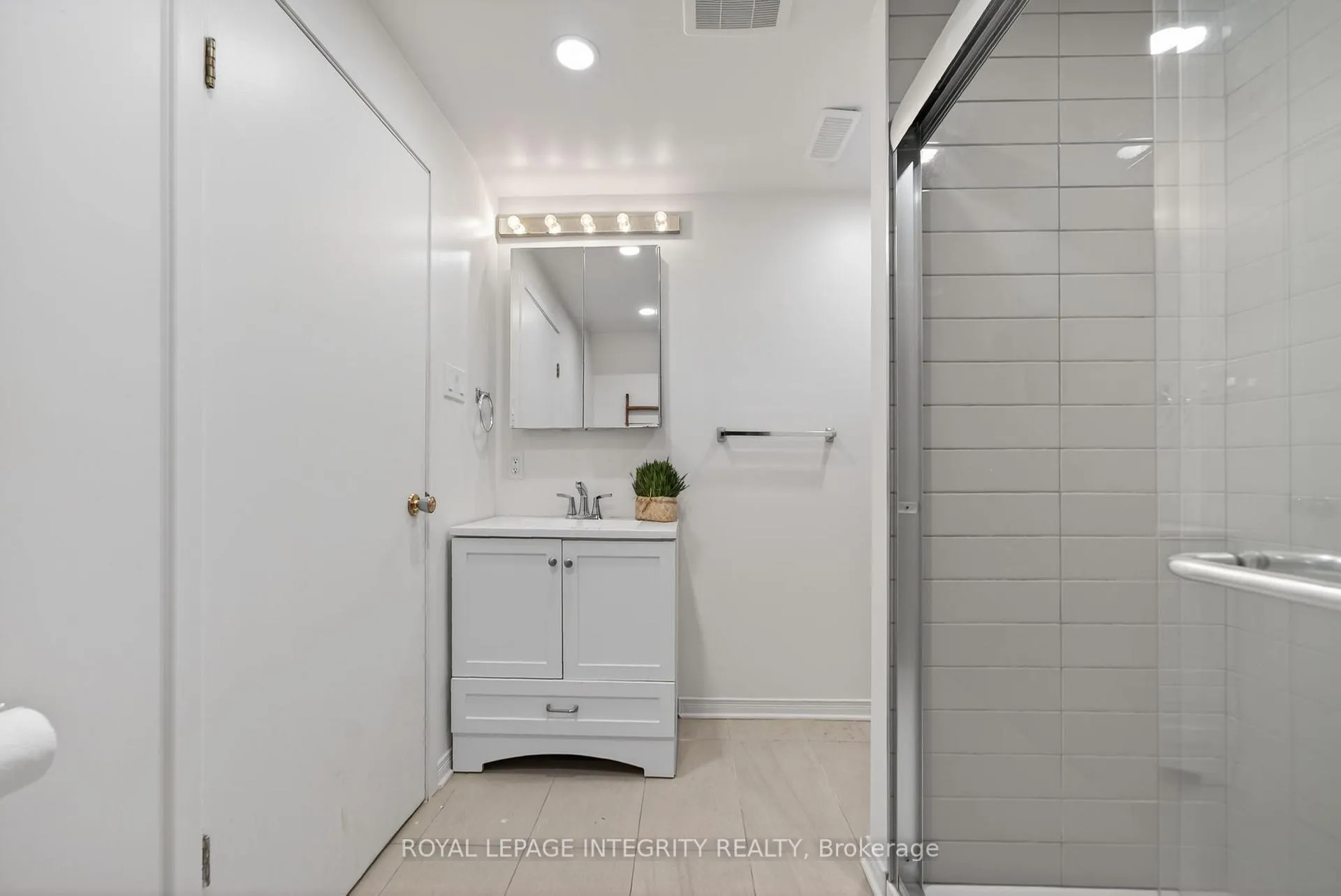 Photo 35 of 1243 Plante Drive, Ottawa, Hunt Club/Western Community — HOMEH