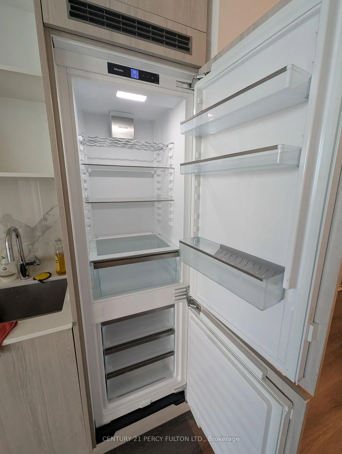 Photo 9 of Unit 5912, 138 Downes Street, Toronto, Waterfront Communities — HOMEH