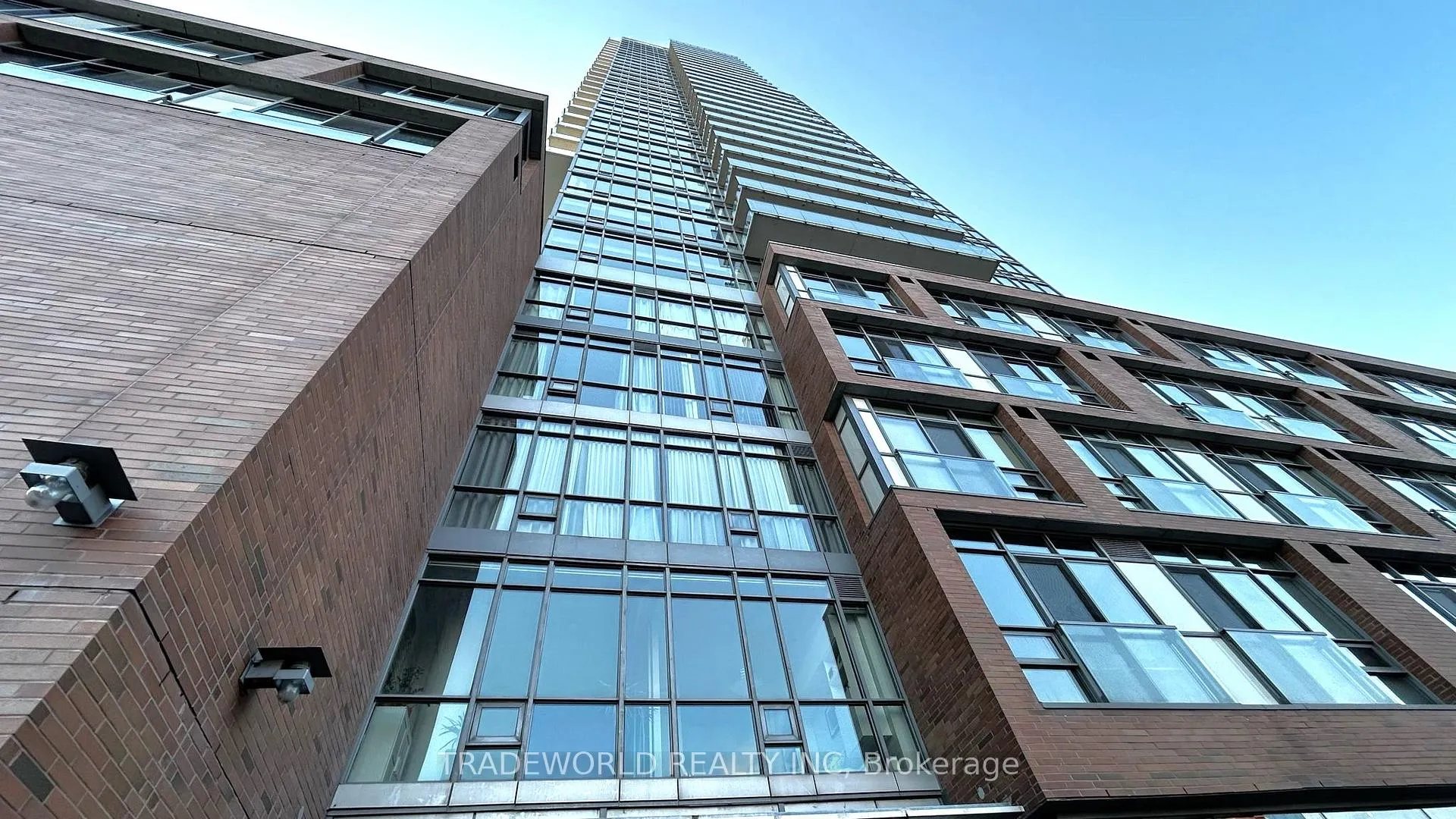 Photo 1 of Unit 1305, 33 Mill Street, Toronto, Waterfront Communities — HOMEH